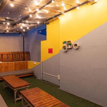 Zostel Bangalore- Indiranagar Екстериор снимка
