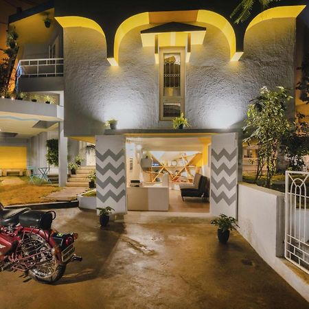 Zostel Bangalore- Indiranagar Екстериор снимка